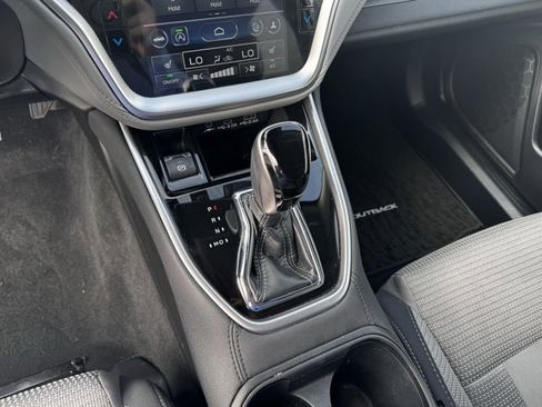 Used 2024 Subaru Outback Premium image 18