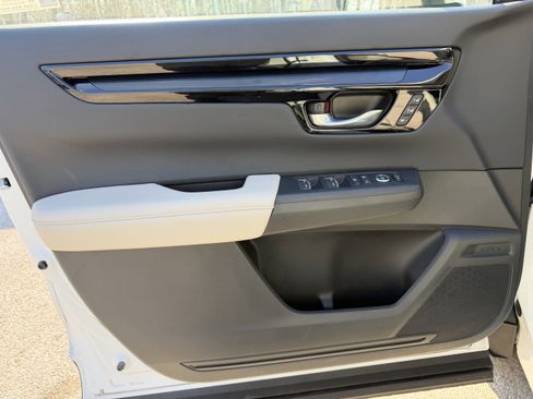 Used 2023 Honda CR-V EX-L image 12