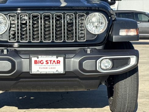 New 2026 Jeep Gladiator Sport image 6