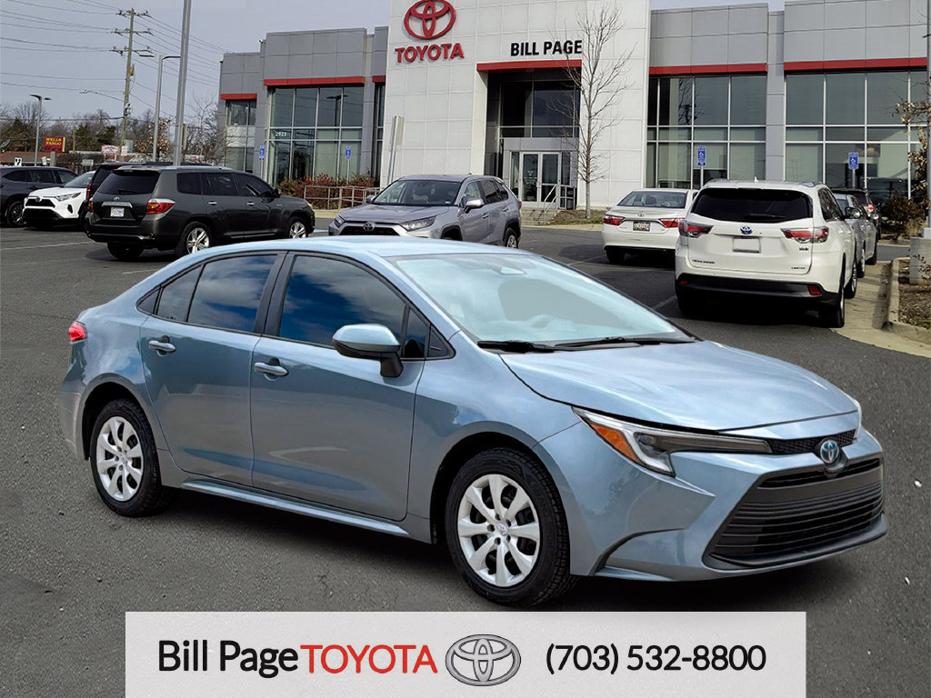 Used 2023 Toyota Corolla LE FWD image 1