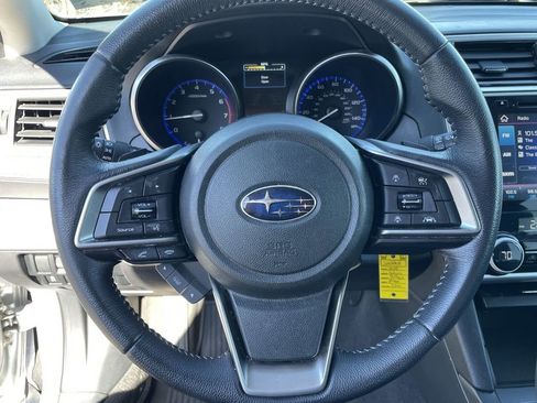 Used 2019 Subaru Outback 2.5i Premium image 14