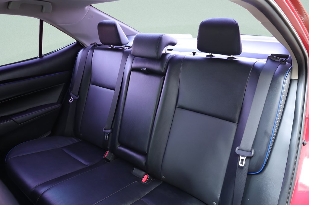 Certified 2017 Toyota Corolla XSE w/ Carpet Mat Package (TMS) FWD image 21