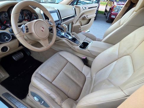 Used 2012 Porsche Cayenne S AWD/4WD image 29