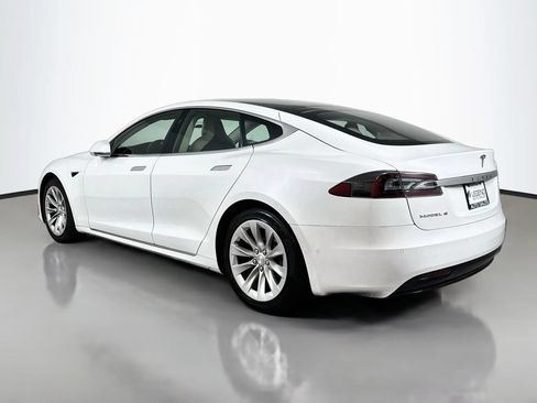 Used 2017 Tesla Model S 75 RWD image 8