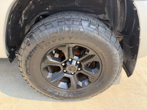 Used 2019 Toyota 4Runner SR5 RWD image 9
