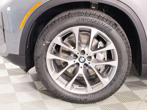 New 2026 BMW X5 xDrive40i w/ Premium Package image 18