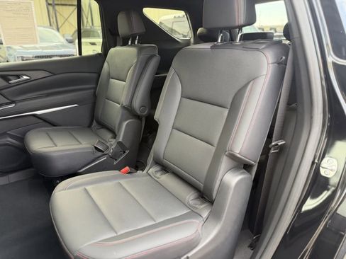 Used 2025 Chevrolet Traverse Z71 w/ Driver Confidence Package AWD/4WD image 16
