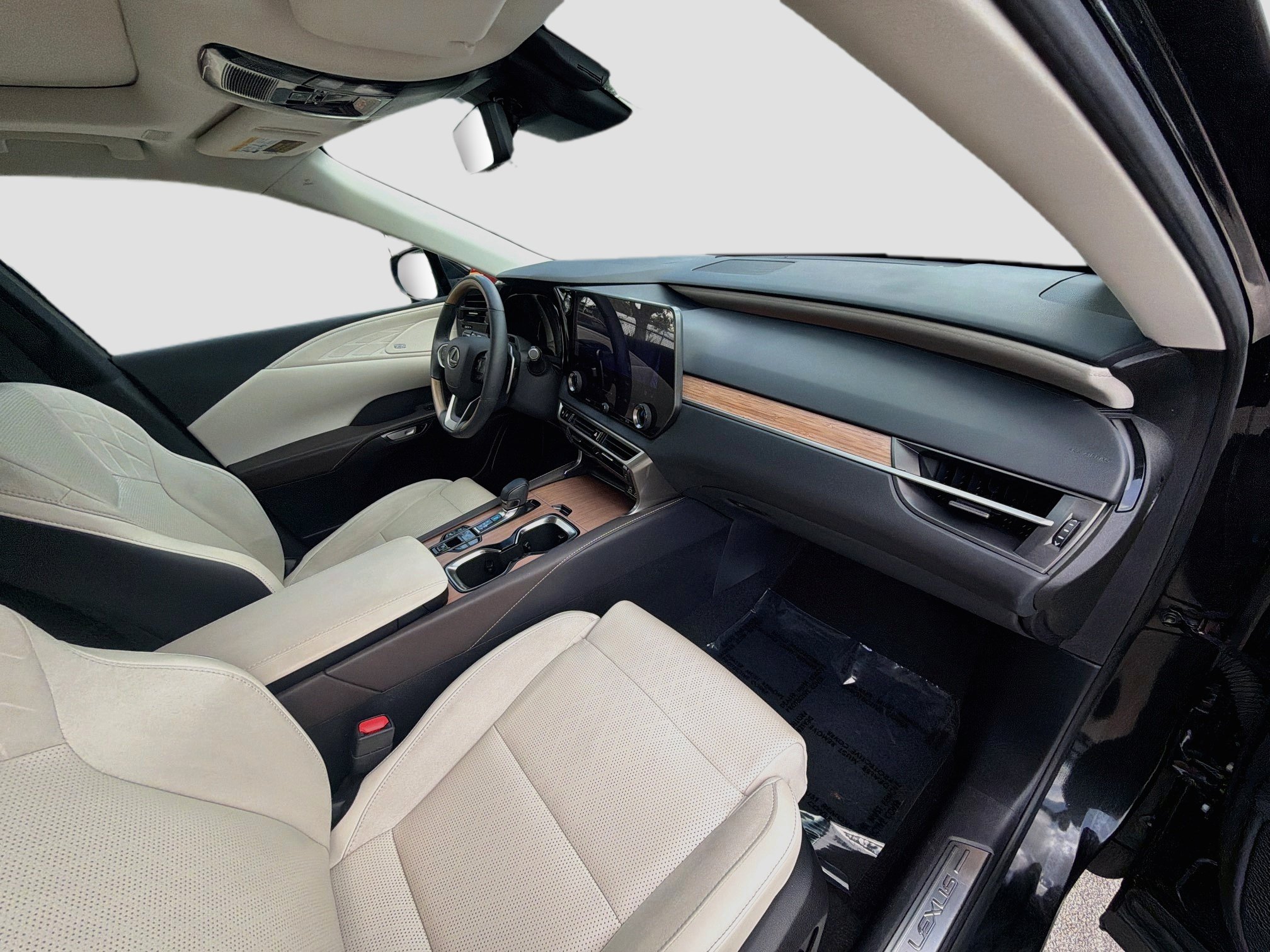 Used 2024 Lexus RX 350 AWD w/ Convenience Package image 33