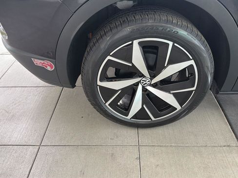 Certified 2023 Volkswagen ID.4 Pro S AWD/4WD image 11