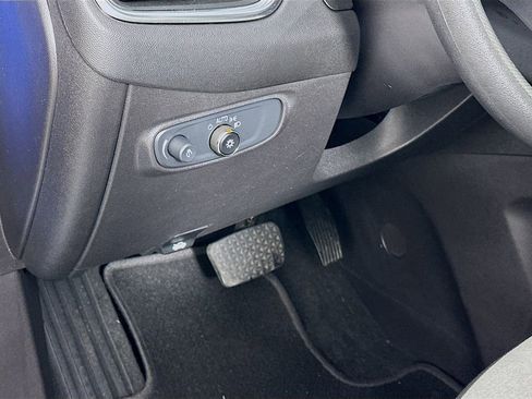 Used 2024 Chevrolet Equinox LS image 10