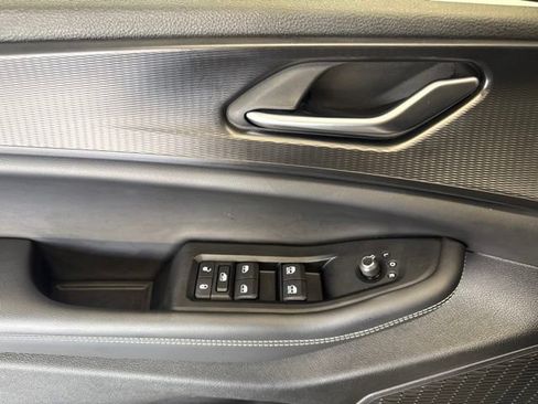 Used 2023 Jeep Grand Cherokee Altitude AWD/4WD image 25