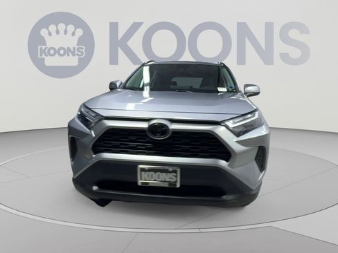 Used 2023 Toyota RAV4 XLE w/ Convenience Package AWD/4WD image 4