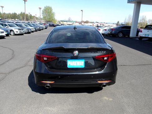 Used 2017 Alfa Romeo Giulia AWD w/ Cold Weather Package image 4