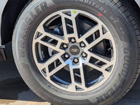 New 2025 Ford Expedition Max Active image 9