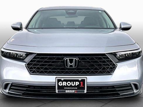 Used 2023 Honda Accord EX image 4