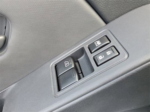 Used 2022 Nissan Frontier S image 30