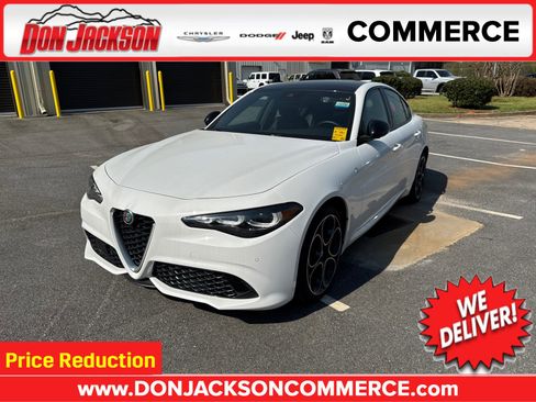 Used 2024 Alfa Romeo Giulia Ti w/ Active Assist Plus Package AWD/4WD image 1