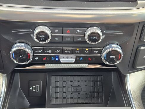 Used 2025 Ford F150 King Ranch w/ FX4 Off-Road Package AWD/4WD image 17