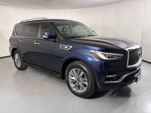 Used 2024 INFINITI QX80 Luxe AWD/4WD image 2