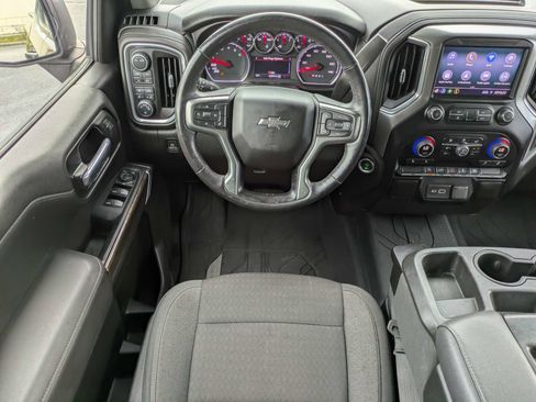 Certified 2021 Chevrolet Silverado 1500 RST AWD/4WD image 4
