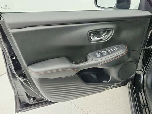 Used 2024 Honda HR-V Sport image 10