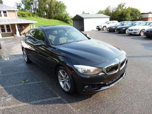 Used 2016 BMW 328i Gran Turismo xDrive w/ Driver Assistance Package AWD/4WD image 8