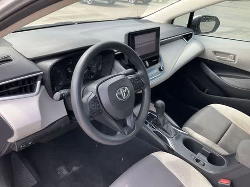 Used 2023 Toyota Corolla LE FWD image 10