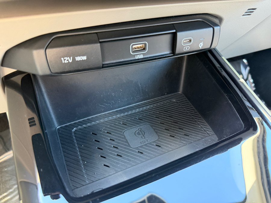Used 2023 Kia Niro Wave w/ Wave Preserve Package FWD image 27