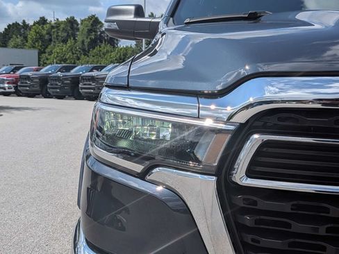 Used 2025 RAM 1500 Big Horn AWD/4WD image 10