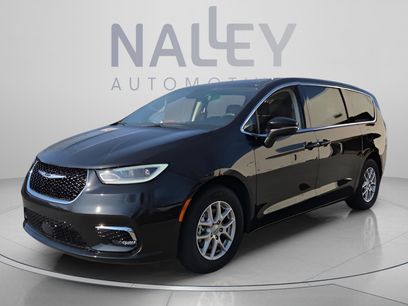 Used 2023 Chrysler Pacifica Touring-L
