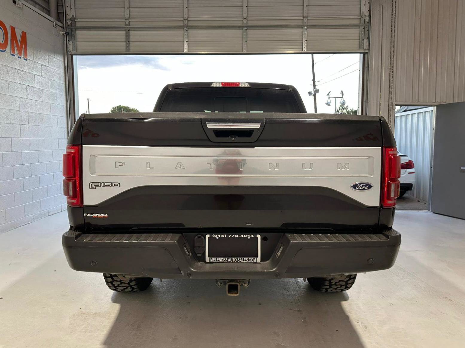 Used 2015 Ford F150 Platinum w/ Equipment Group 701A Luxury AWD/4WD image 5