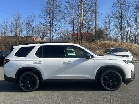 New 2026 Honda Pilot Black Edition image 6