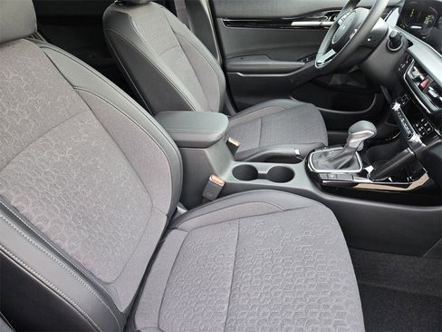 New 2026 Kia Seltos S image 10