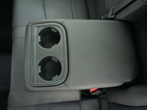 Used 2018 Subaru Legacy 2.5i Limited image 36