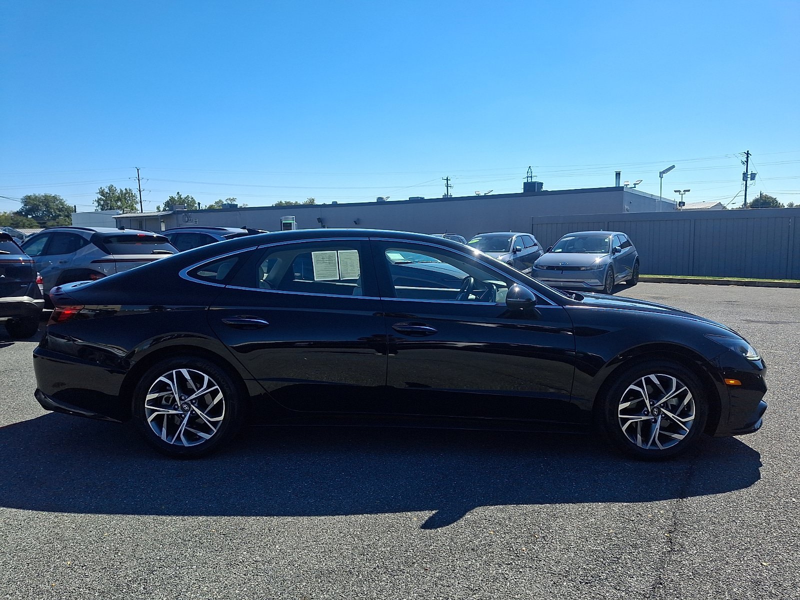 Certified 2022 Hyundai Sonata SEL w/ Convenience Package FWD image 8