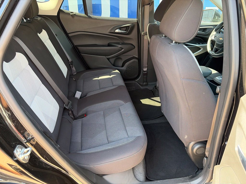 Used 2026 Chevrolet Trax LS FWD image 14