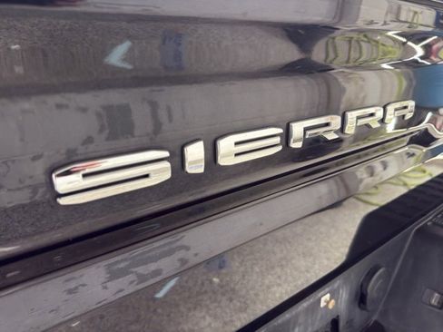 Used 2023 GMC Sierra 1500 AT4 w/ AT4 Preferred Package image 31