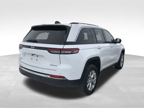 Used 2023 Jeep Grand Cherokee Limited image 2