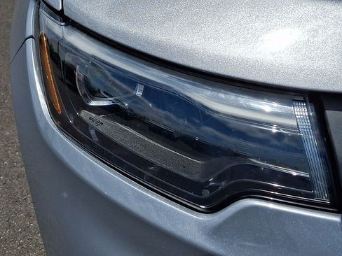 Certified 2022 Jeep Compass Trailhawk w/ Trailhawk Elite Group AWD/4WD image 9
