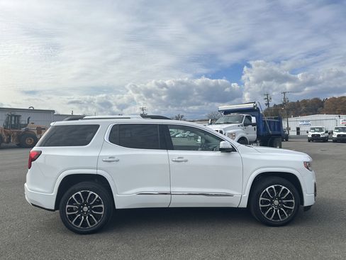 Used 2020 GMC Acadia Denali image 4