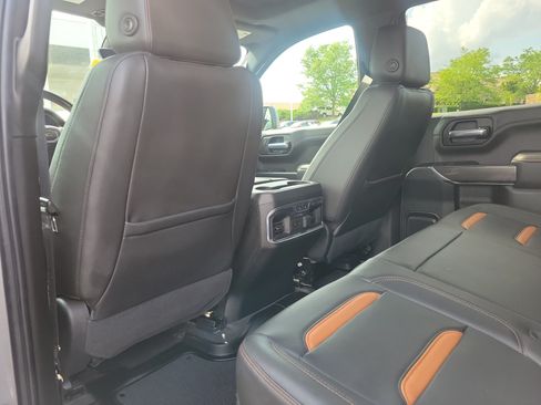 Used 2021 GMC Sierra 1500 AT4 w/ AT4 Value Package AWD/4WD image 13