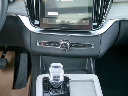 New 2026 Volvo XC90 T8 Plus w/ Protection Package Premier image 28