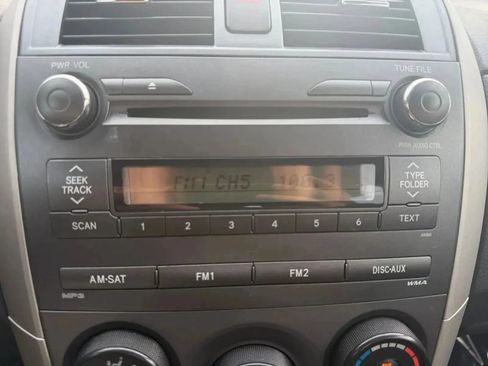 Used 2010 Toyota Corolla S FWD image 22