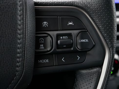 Certified 2025 Toyota 4Runner Limited image 25