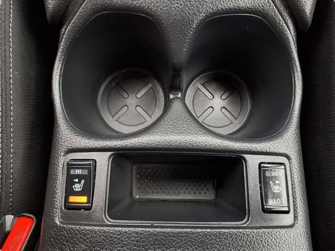 Used 2020 Nissan Rogue SV image 10