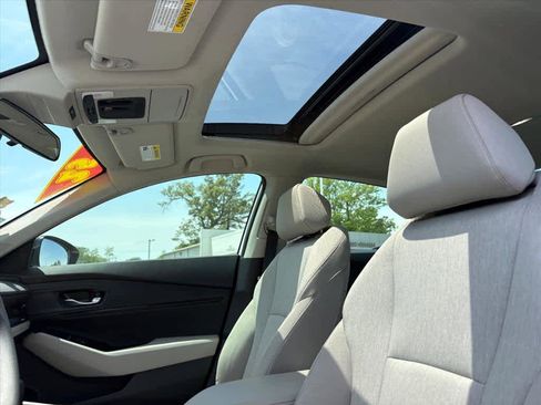 Used 2025 Honda Accord SE image 24