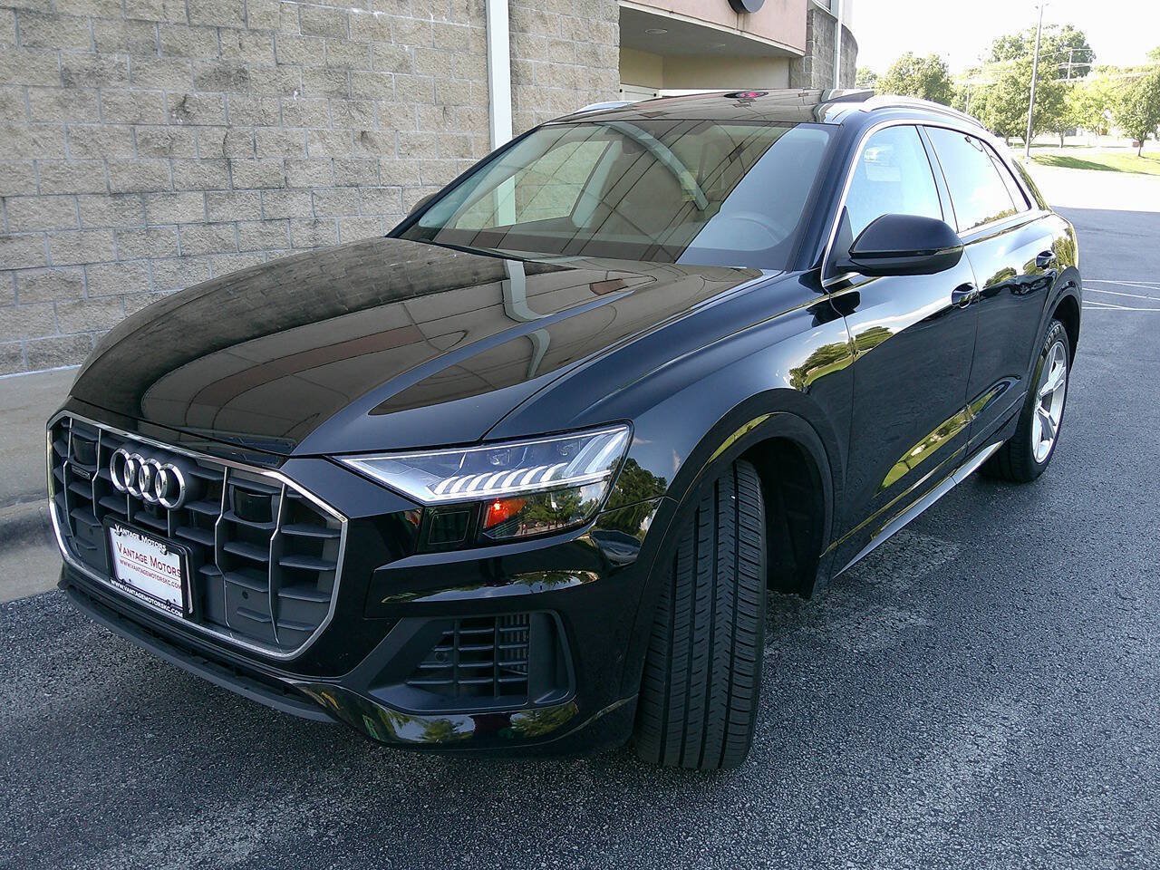 Used 2023 Audi Q8 Premium w/ Convenience Package AWD/4WD image 2
