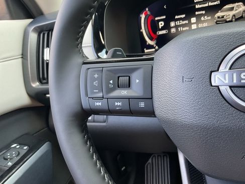 New 2026 Nissan Pathfinder SL AWD/4WD image 32