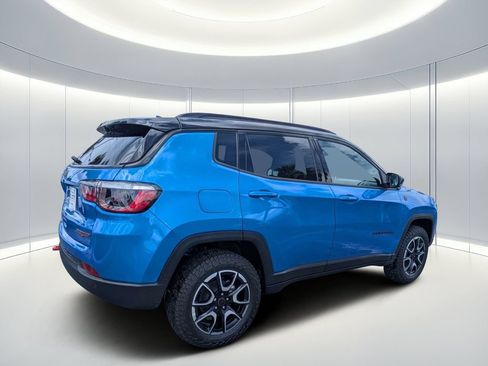 New 2026 Jeep Compass Trailhawk w/ Sun, Sound & Navigation Group AWD/4WD image 4