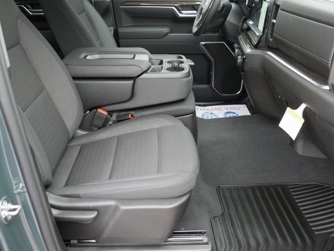 New 2026 Chevrolet Silverado 1500 LT image 21